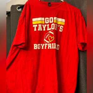 GO TAYLORS BOYFRIEND TShirt
